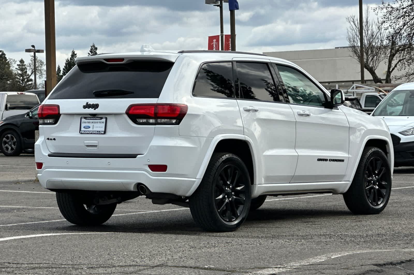 Thumbnail: 2018 Jeep Grand Cherokee - 2