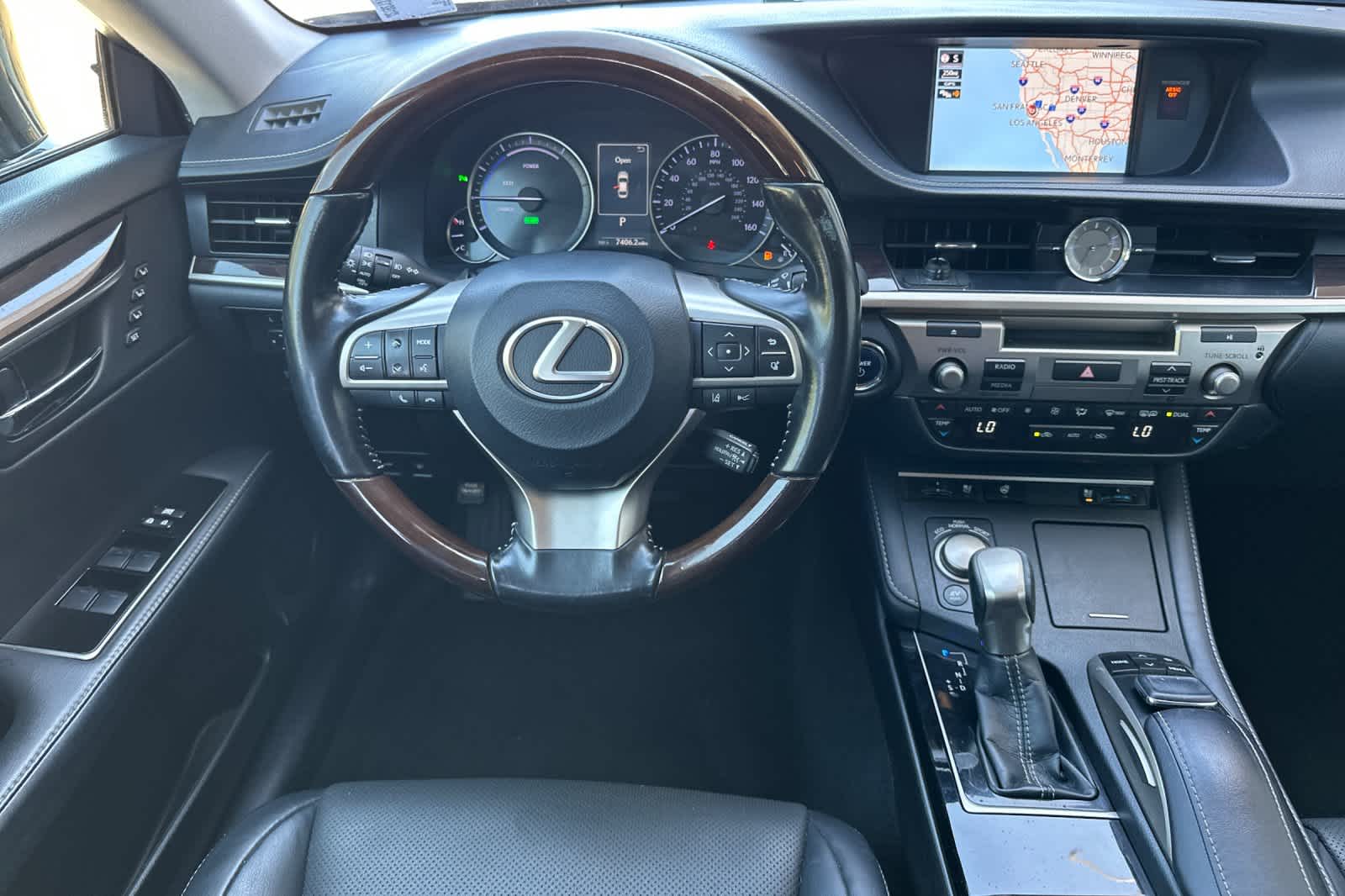 Thumbnail: 2018 Lexus ES - 14