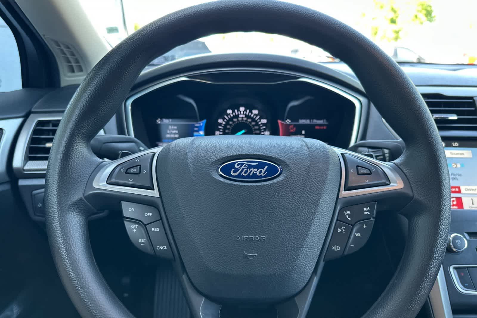 Thumbnail: 2017 Ford Fusion - 23