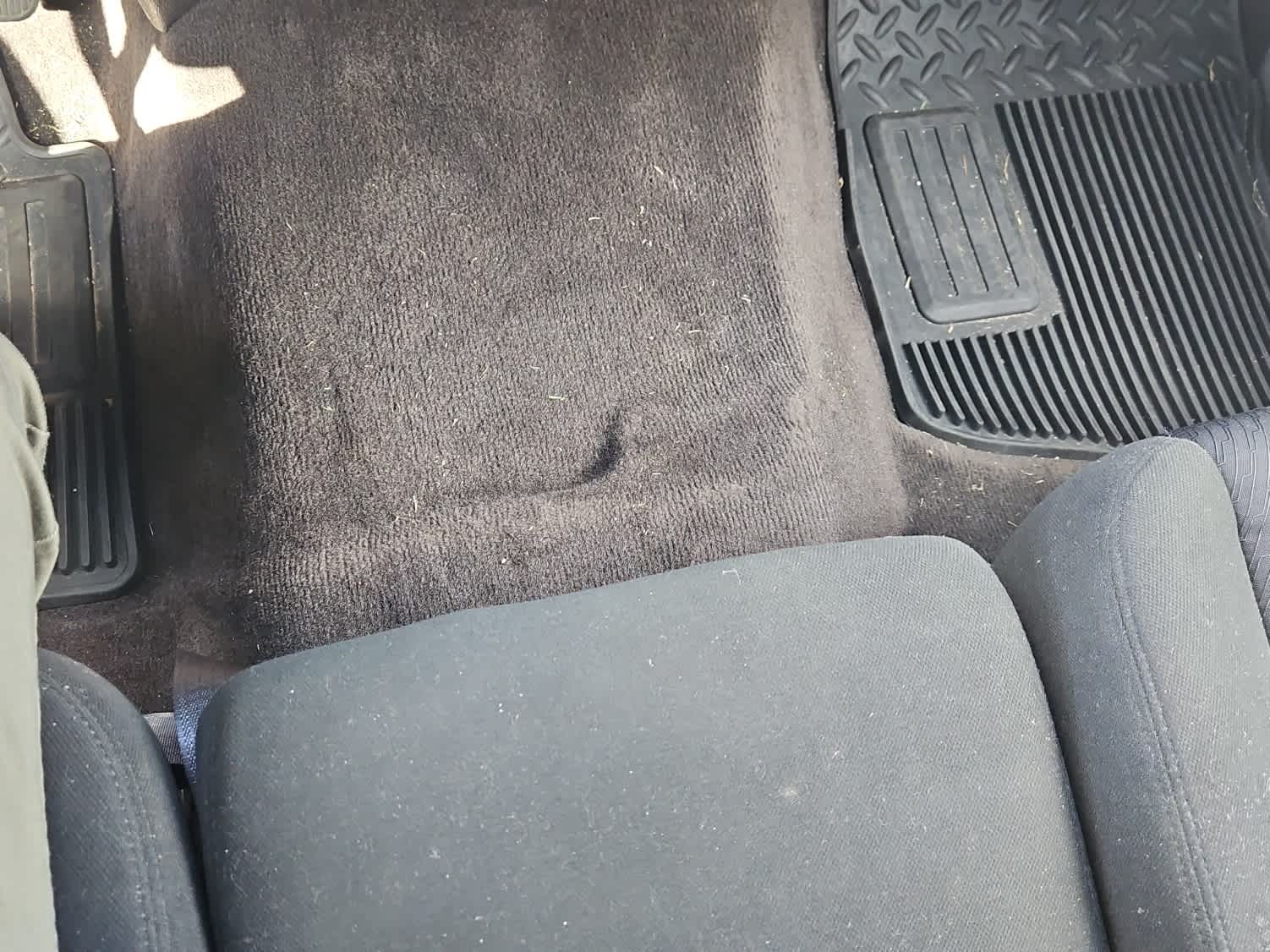 Thumbnail: 2011 Chevrolet Silverado 1500 - 18