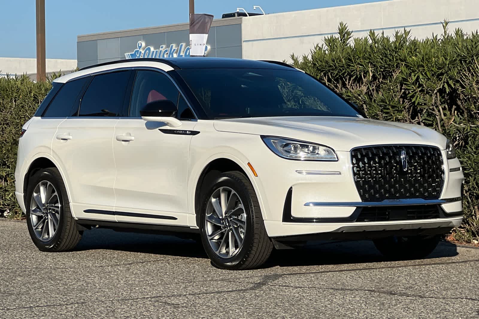 Thumbnail: 2026 Lincoln Corsair - 10