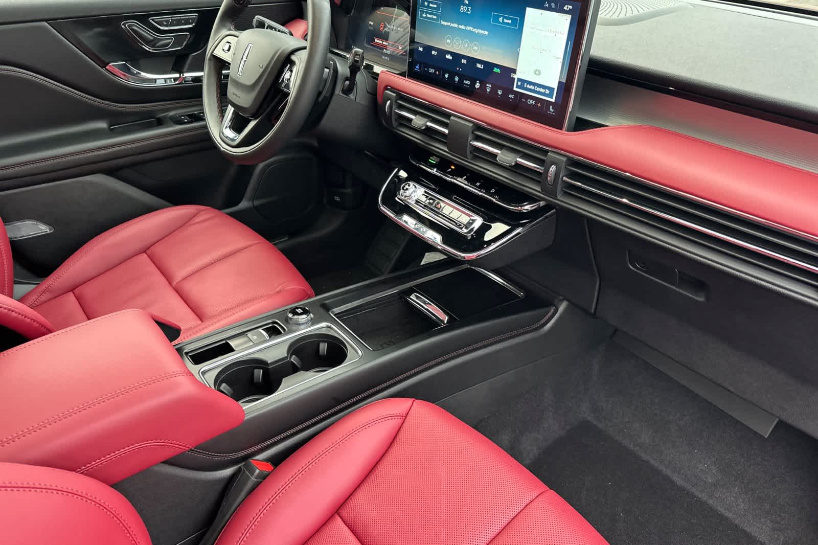 Thumbnail: 2026 Lincoln Corsair - 17