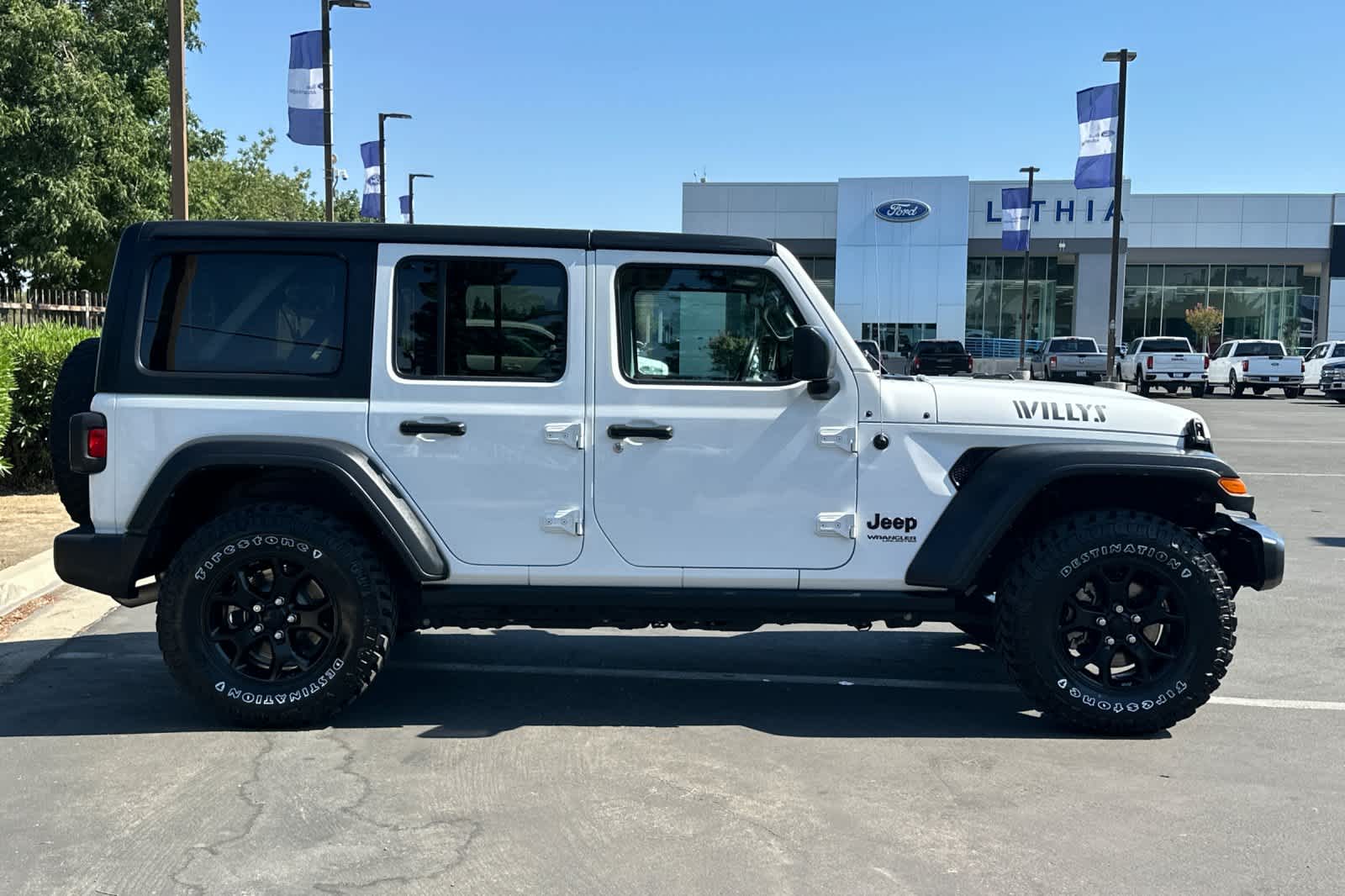 Thumbnail: 2021 Jeep Wrangler - 8
