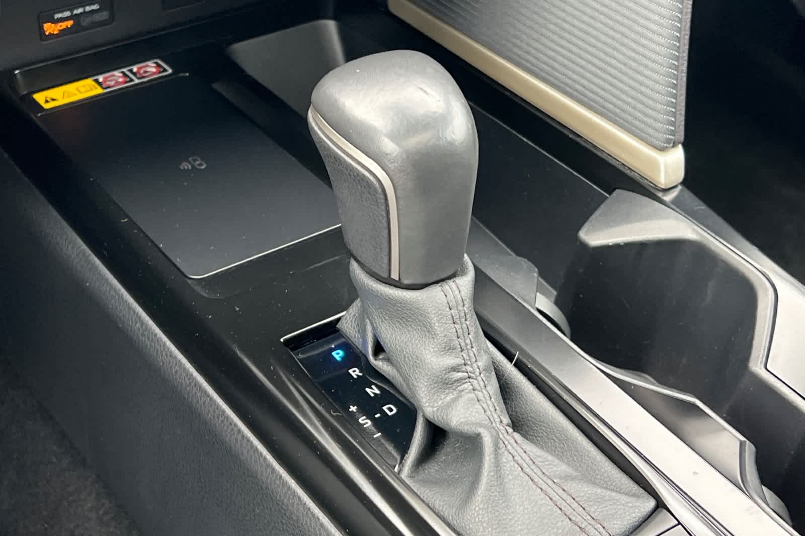 Thumbnail: 2025 Toyota Camry - 21