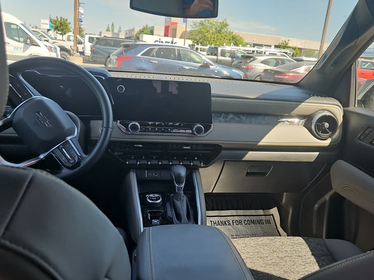 Thumbnail: 2024 Chevrolet Colorado - 10