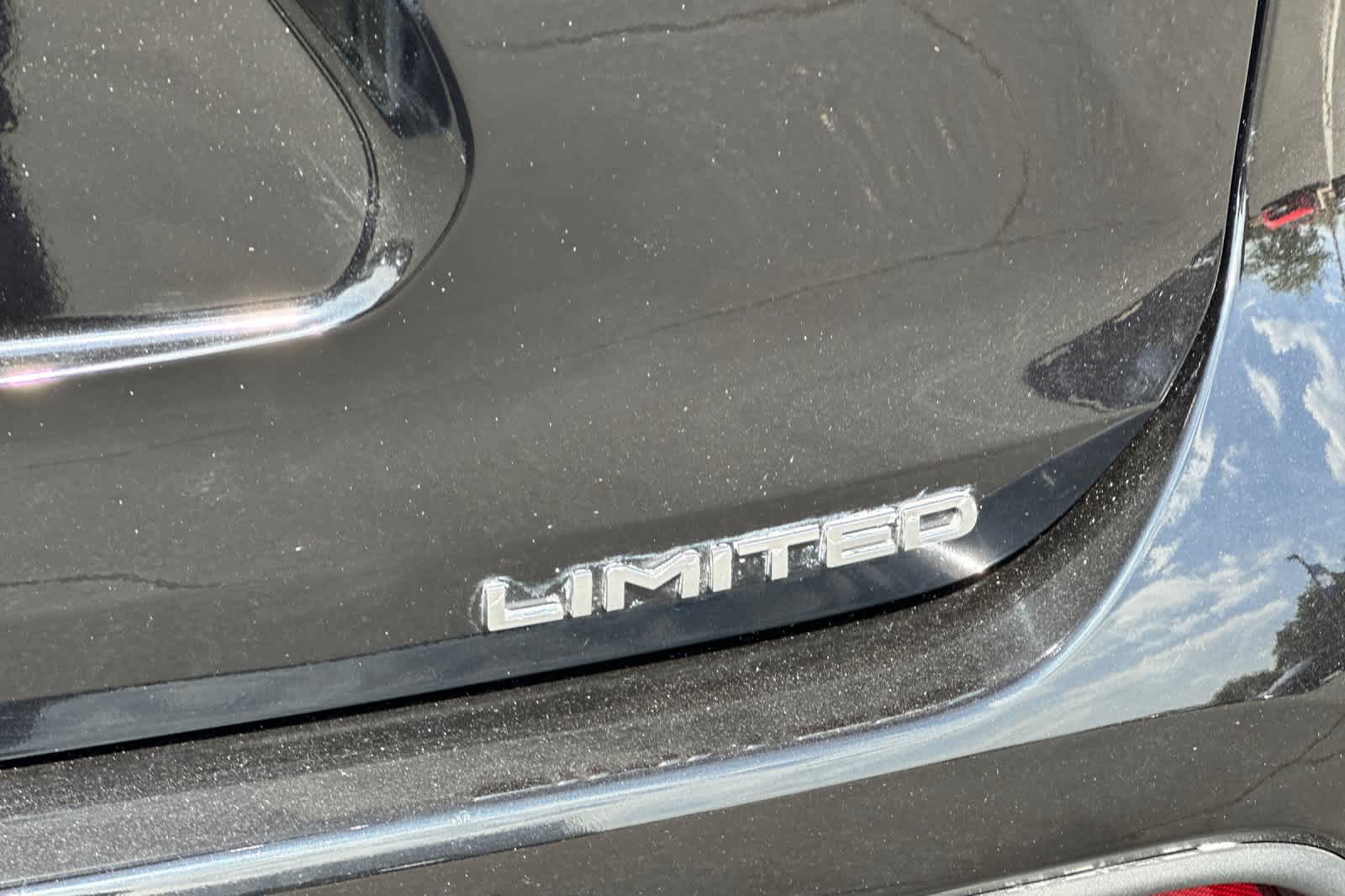 Thumbnail: 2020 Toyota Highlander - 27