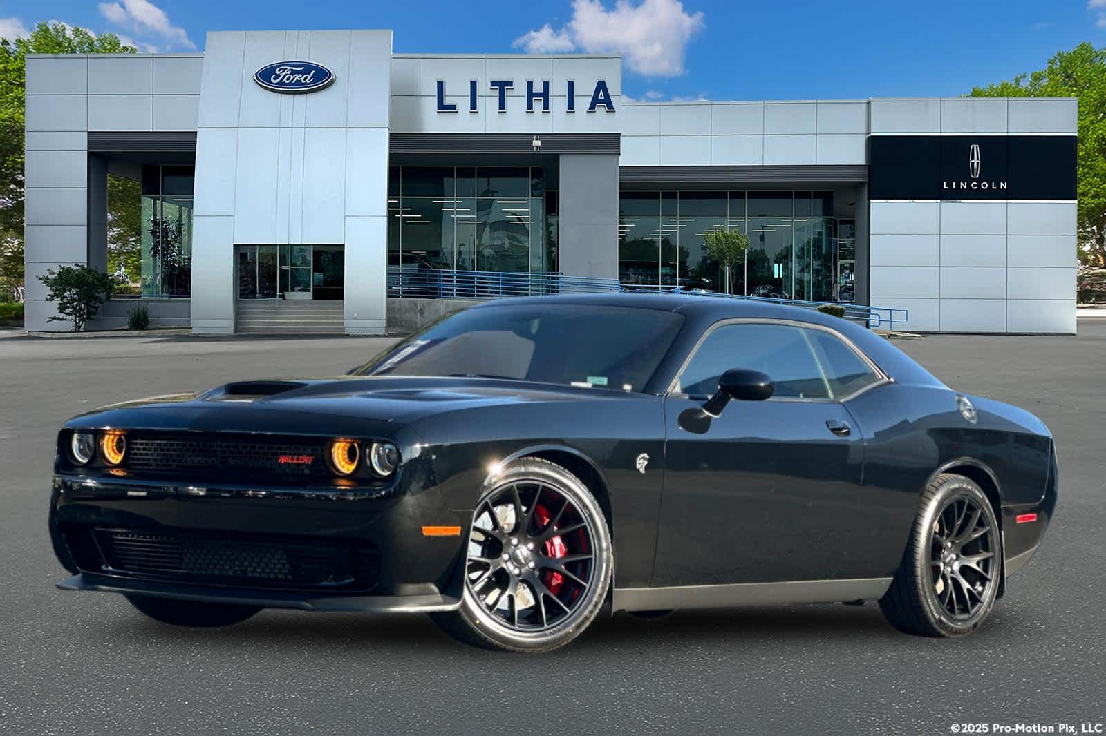2015 Dodge Challenger SRT's photo