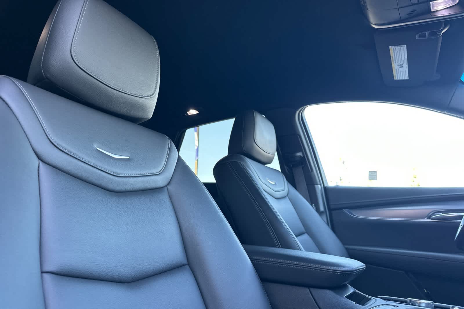 Thumbnail: 2021 Cadillac XT5 - 17