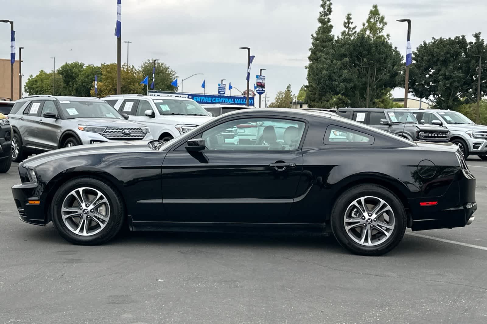 Thumbnail: 2014 Ford Mustang - 5