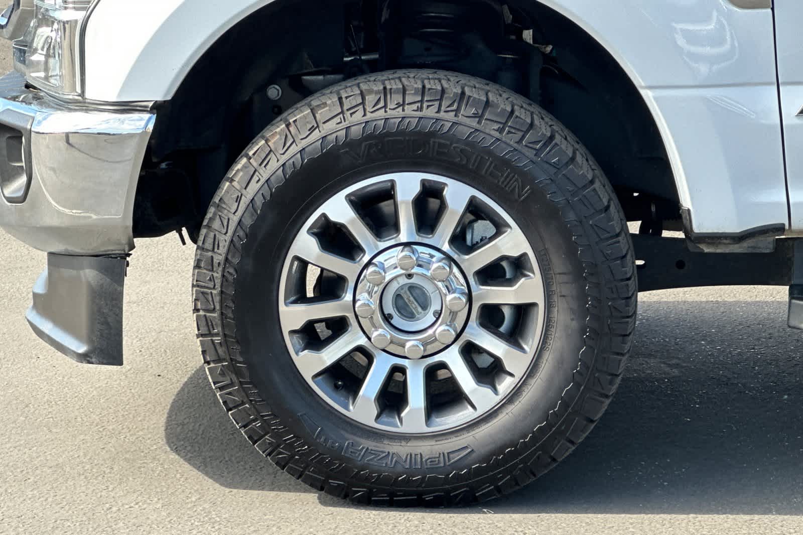 Thumbnail: 2022 Ford F-250 - 25