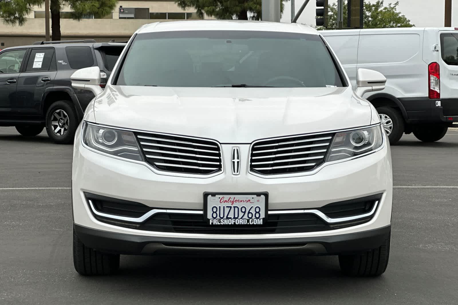 Thumbnail: 2017 Lincoln MKX - 10