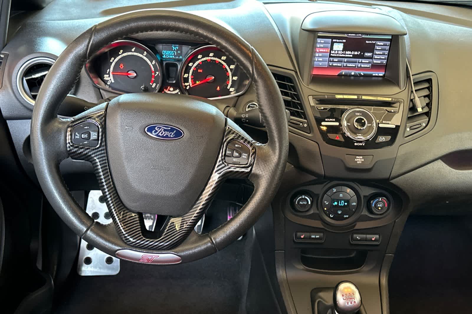 Thumbnail: 2014 Ford Fiesta - 14
