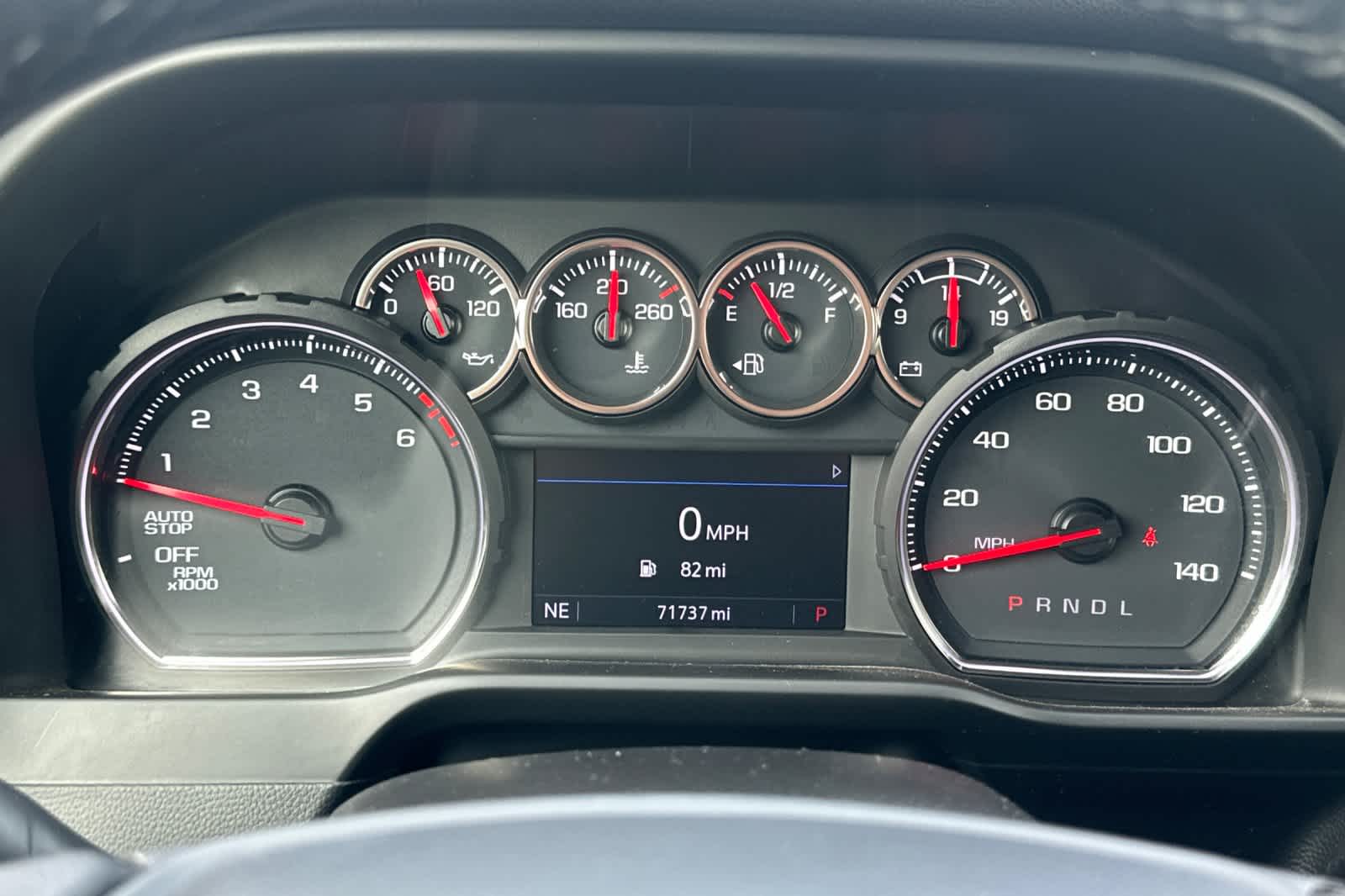 Thumbnail: 2020 Chevrolet Silverado 1500 - 24