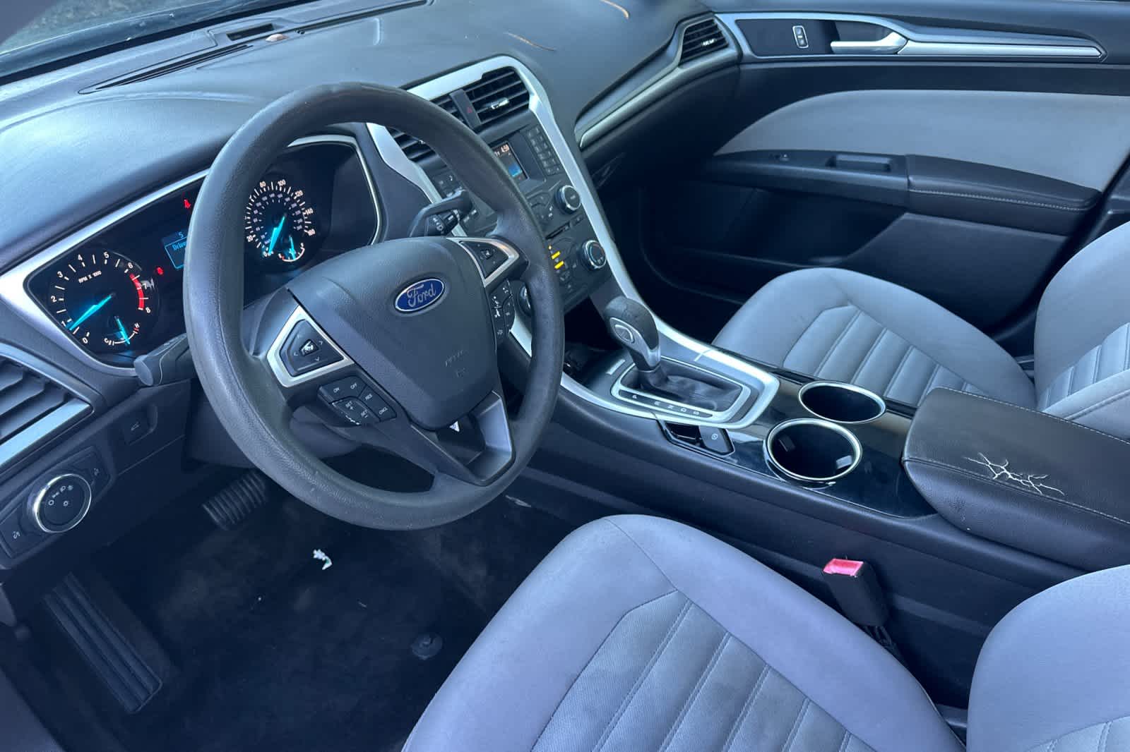 Thumbnail: 2013 Ford Fusion - 11