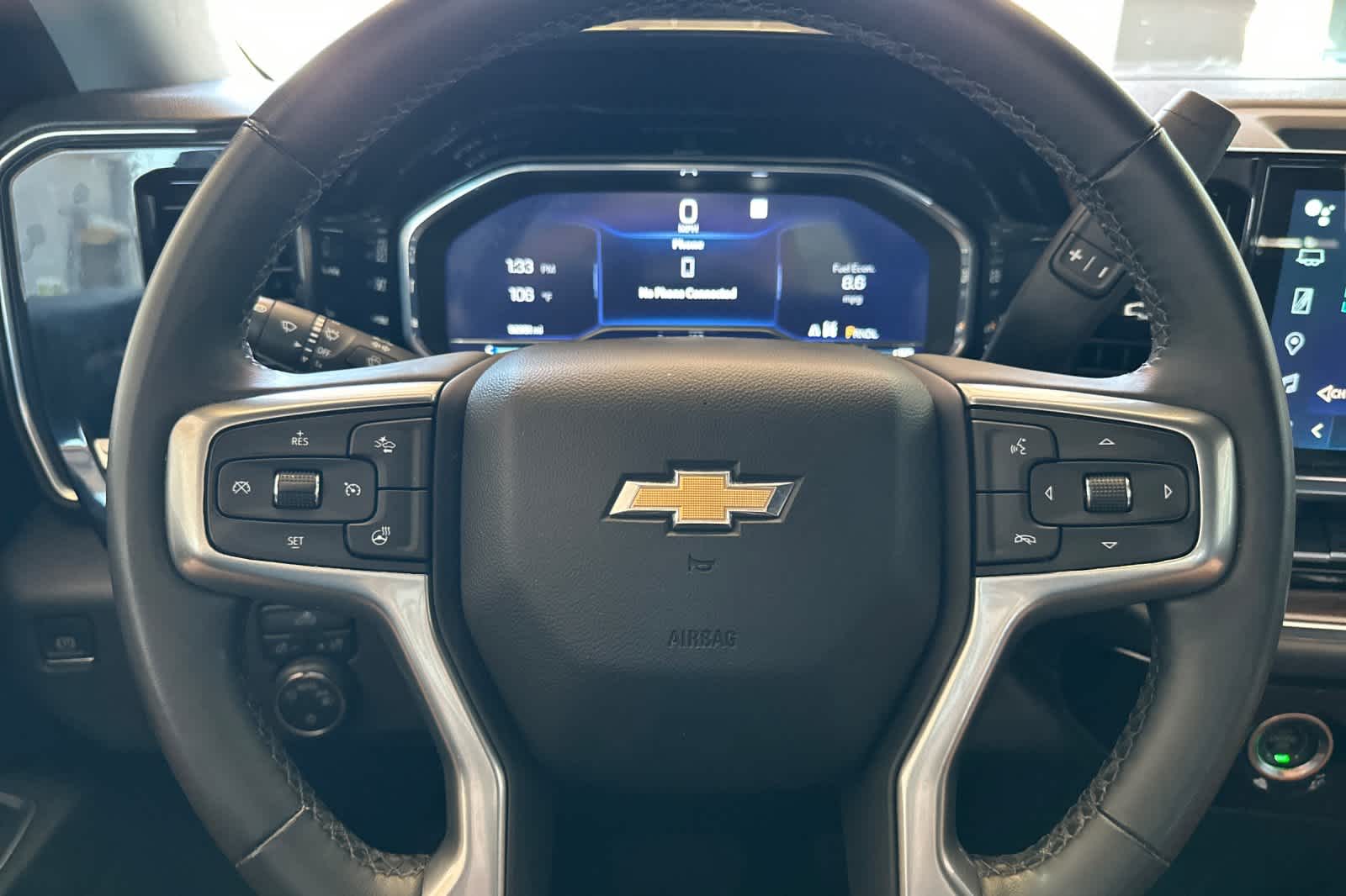 Thumbnail: 2023 Chevrolet Silverado 1500 - 23