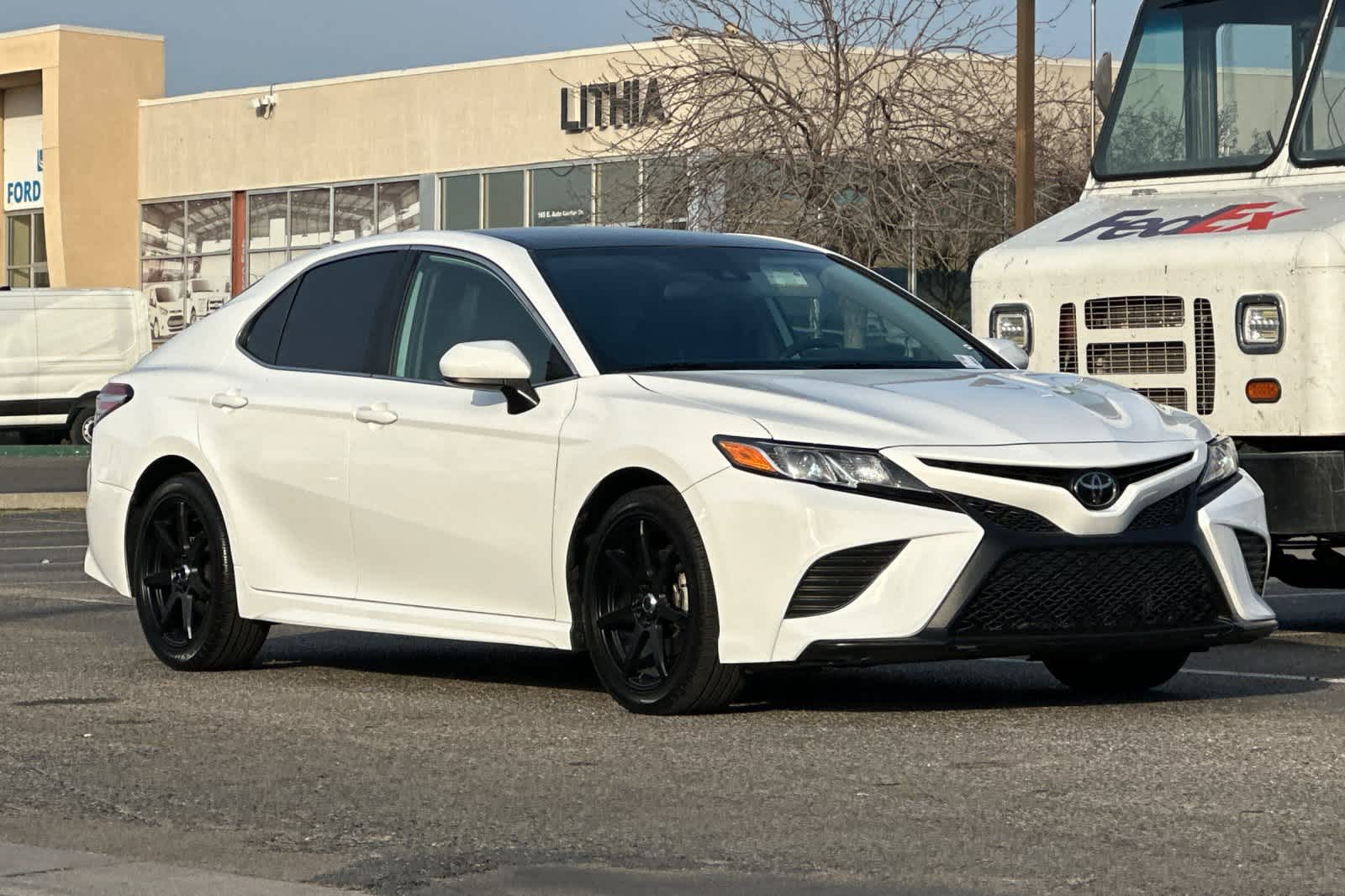 Thumbnail: 2020 Toyota Camry - 9