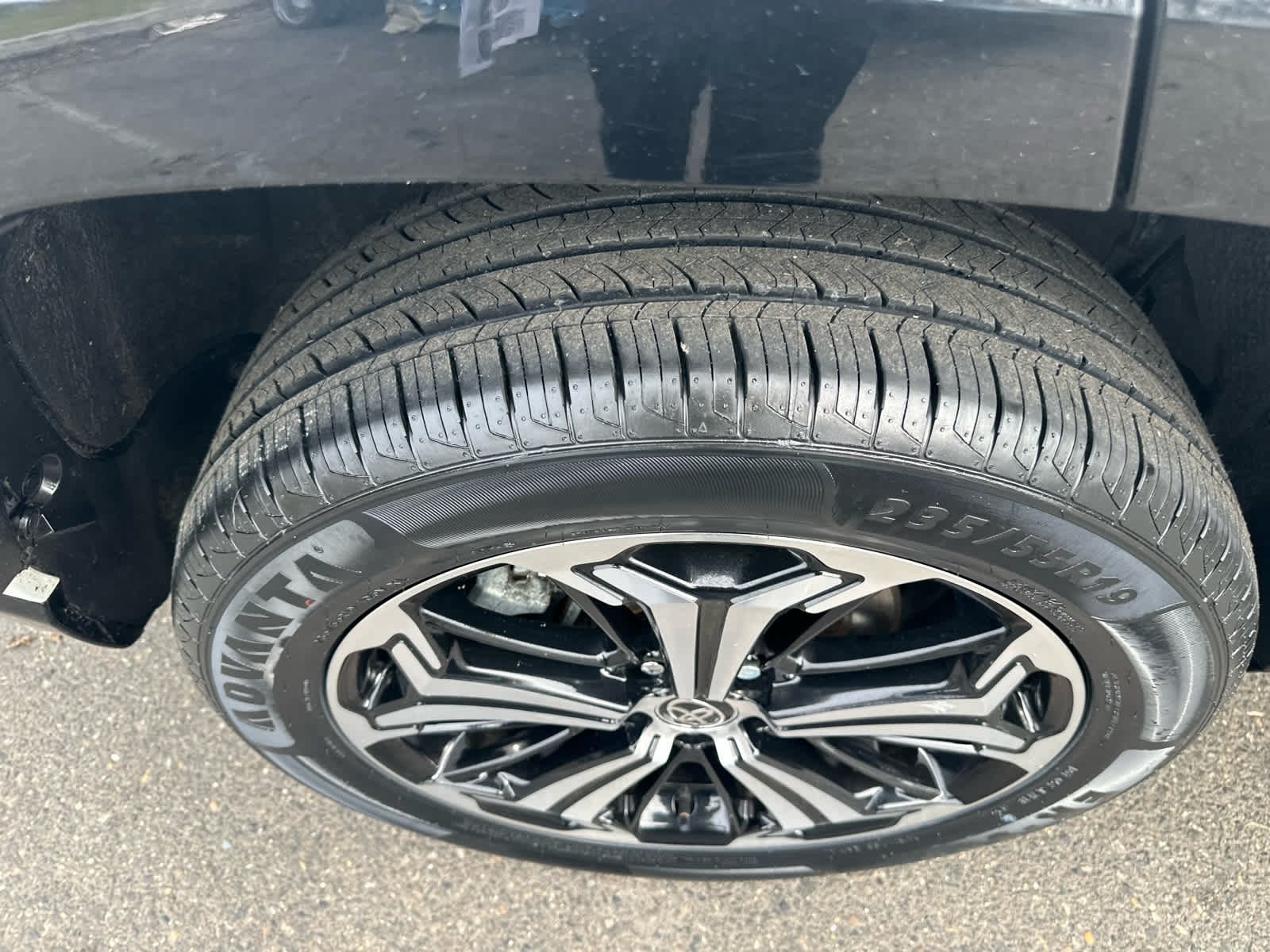 Thumbnail: 2022 Toyota RAV4 - 23