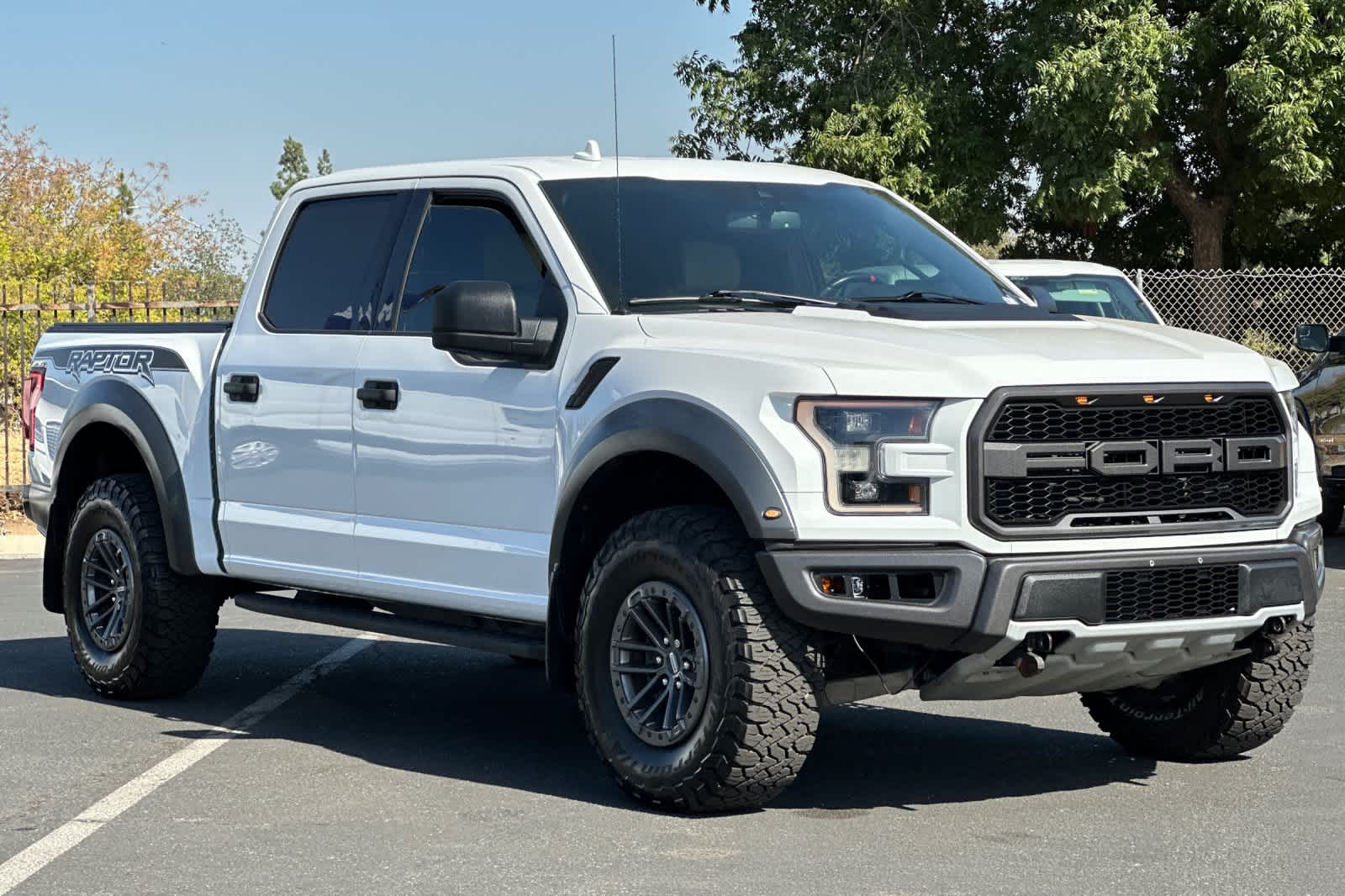 Thumbnail: 2019 Ford F-150 - 9