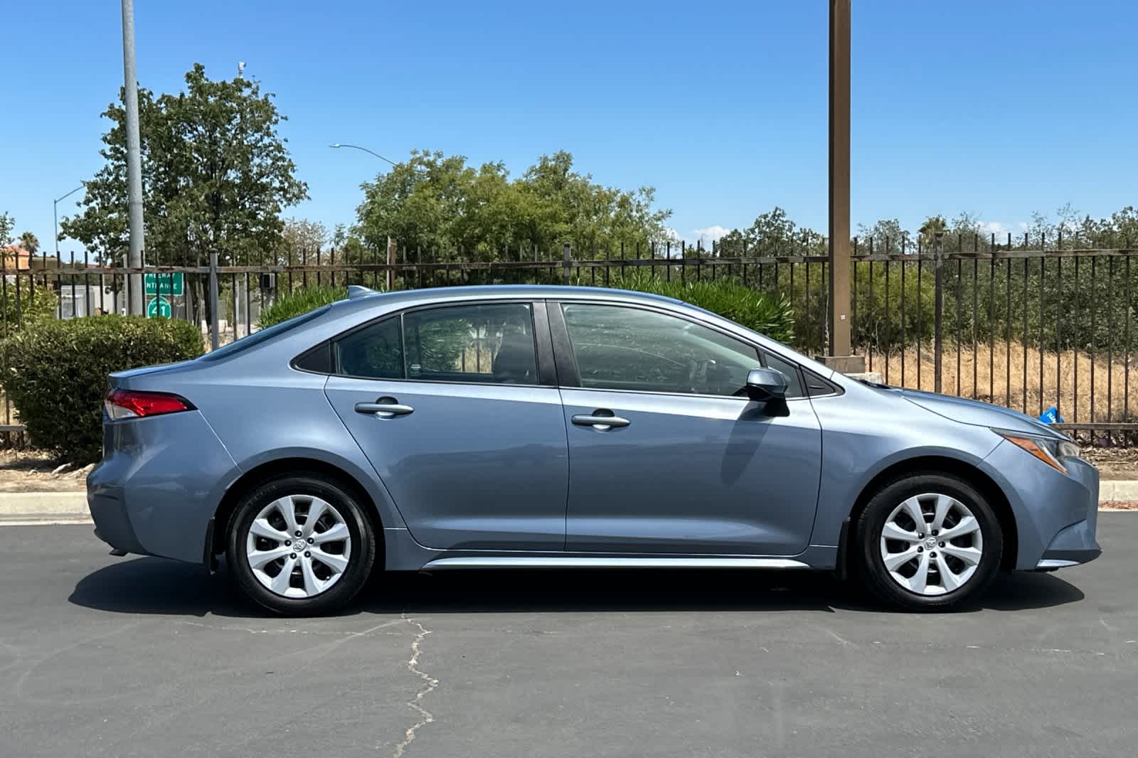 Thumbnail: 2022 Toyota Corolla - 8