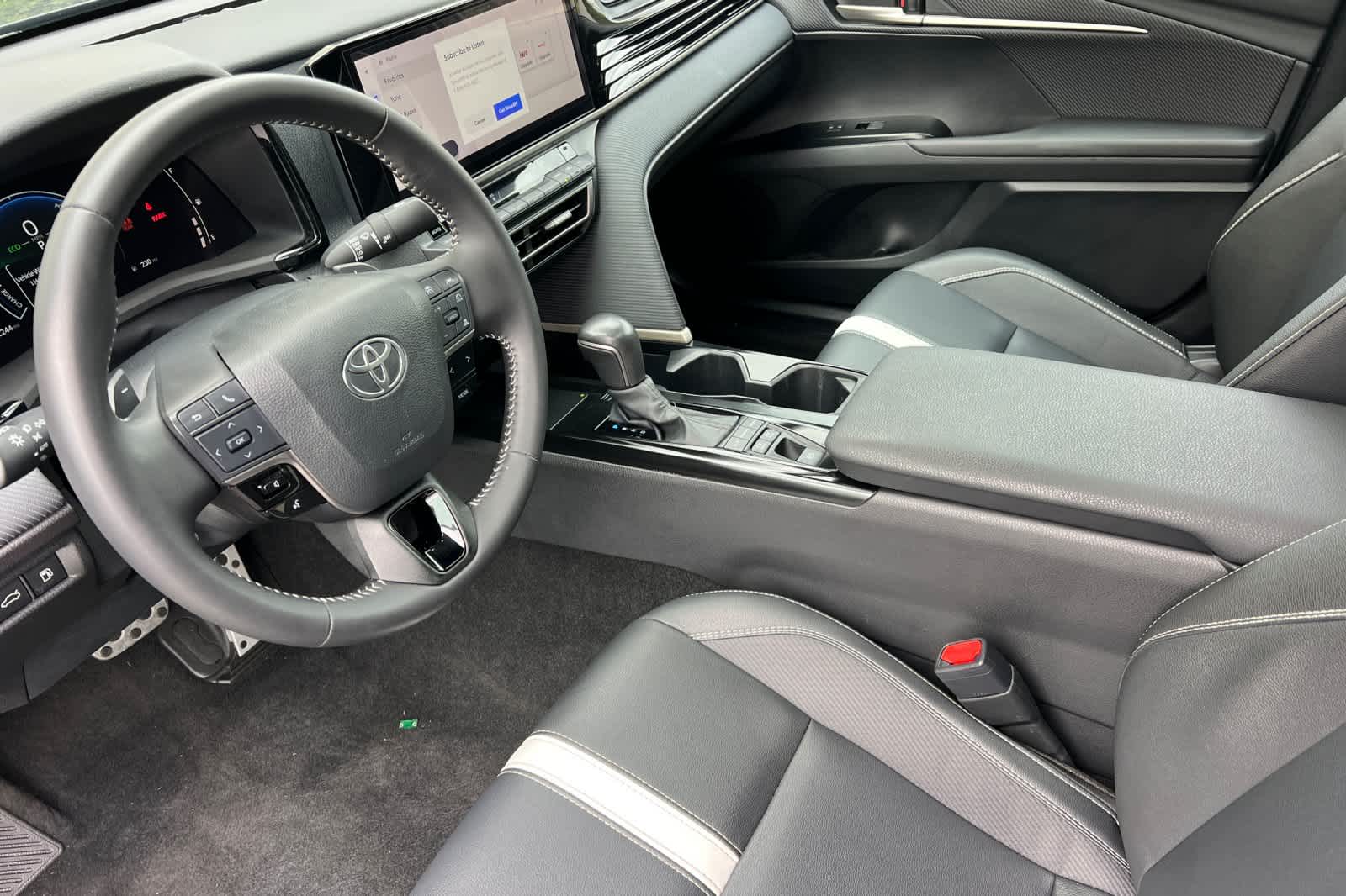 Thumbnail: 2025 Toyota Camry - 12