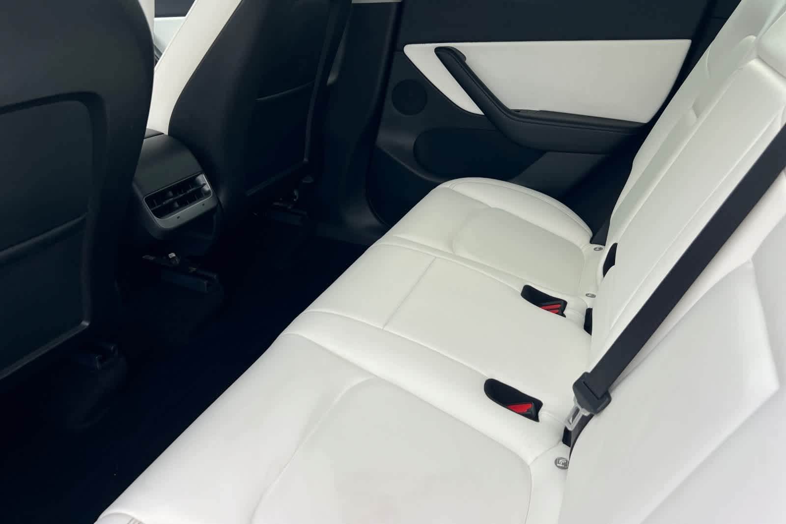 Thumbnail: 2021 Tesla Model Y - 4