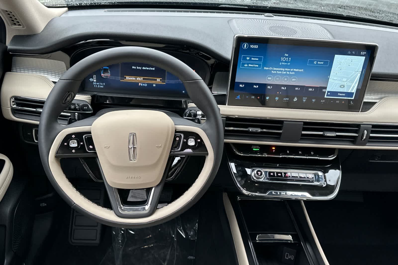 Thumbnail: 2025 Lincoln Corsair - 15