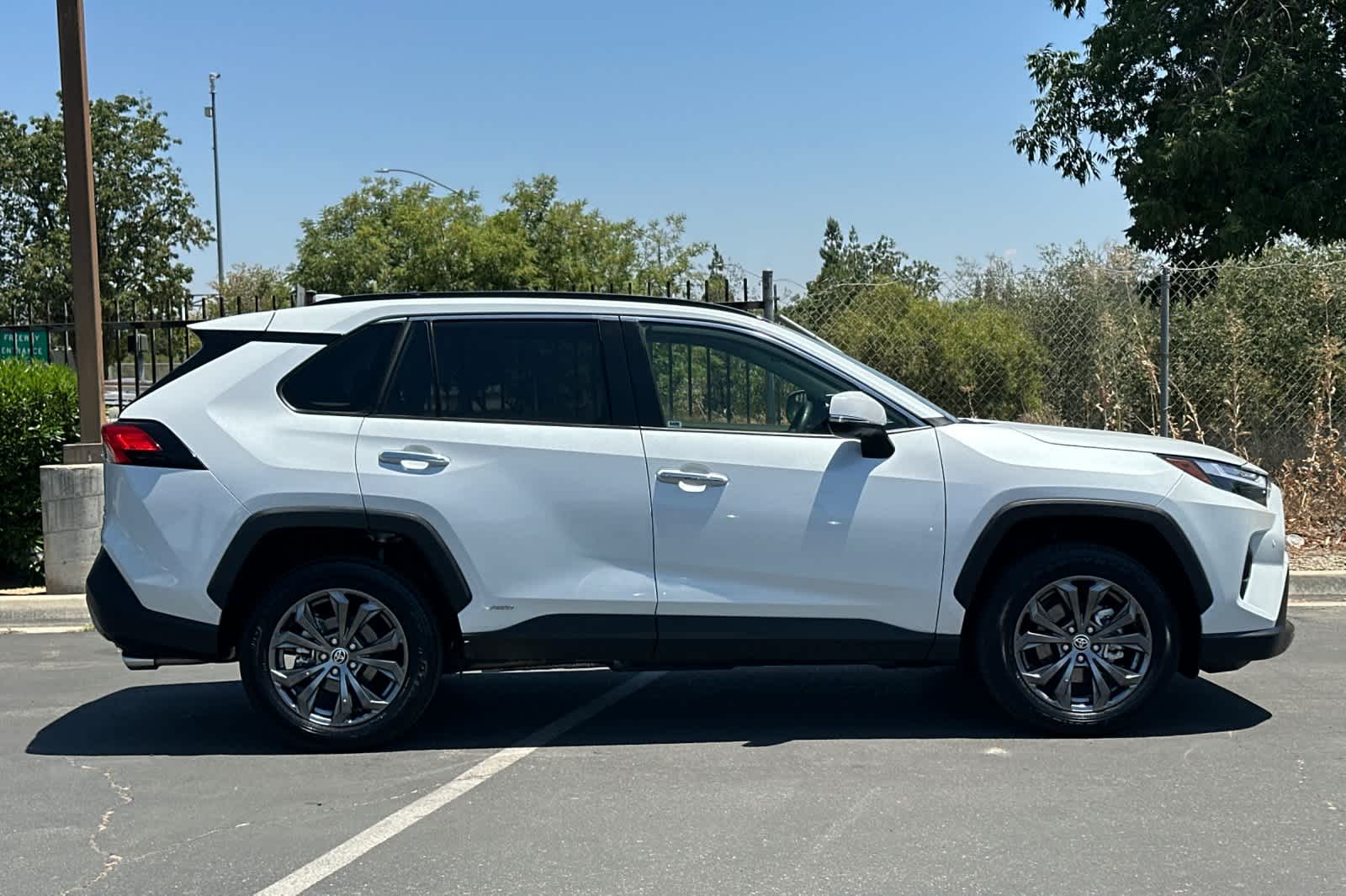 Thumbnail: 2023 Toyota RAV4 - 8