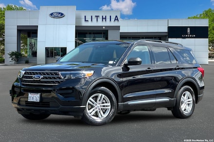 2023 Ford Explorer XLT SUV