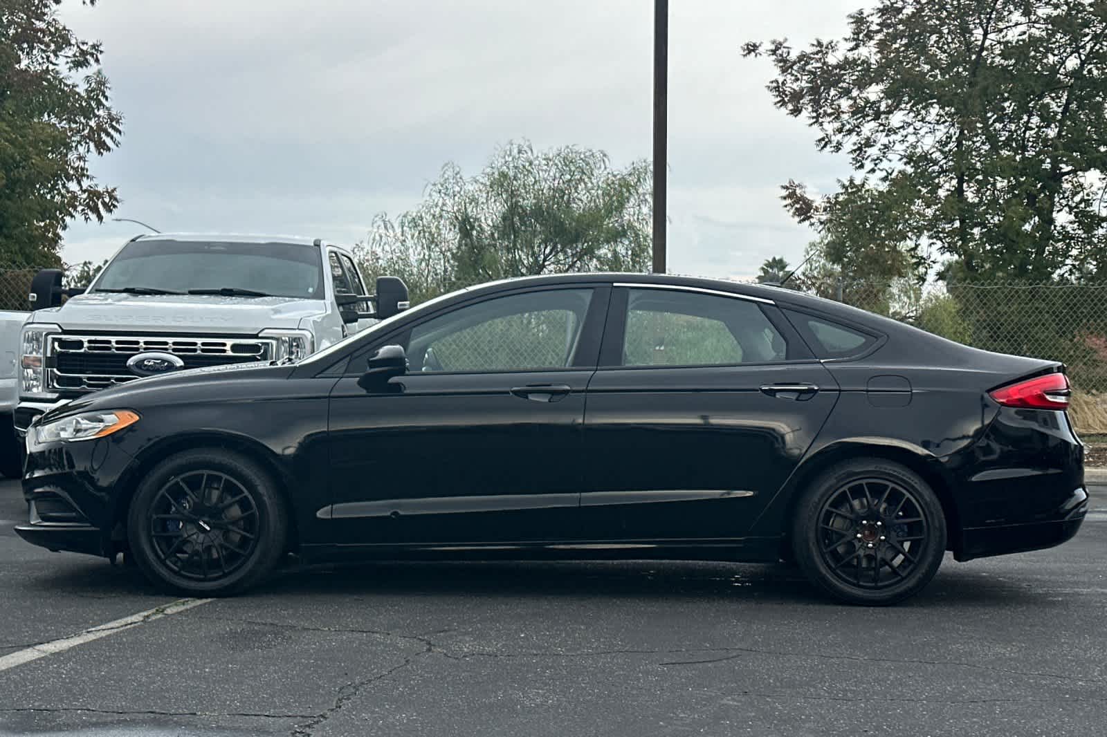 Thumbnail: 2017 Ford Fusion - 5