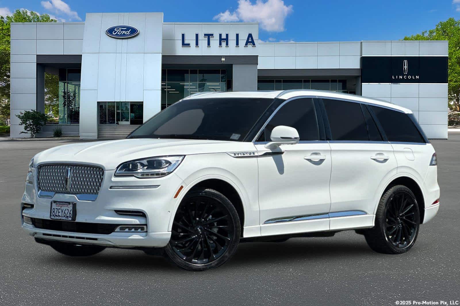 Thumbnail: 2022 Lincoln Aviator - 1