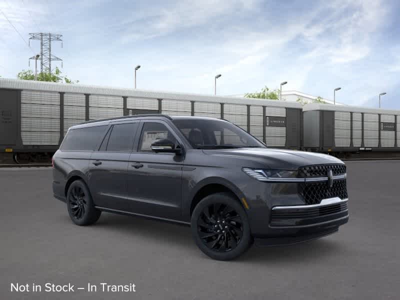 Thumbnail: 2026 Lincoln Navigator L - 7