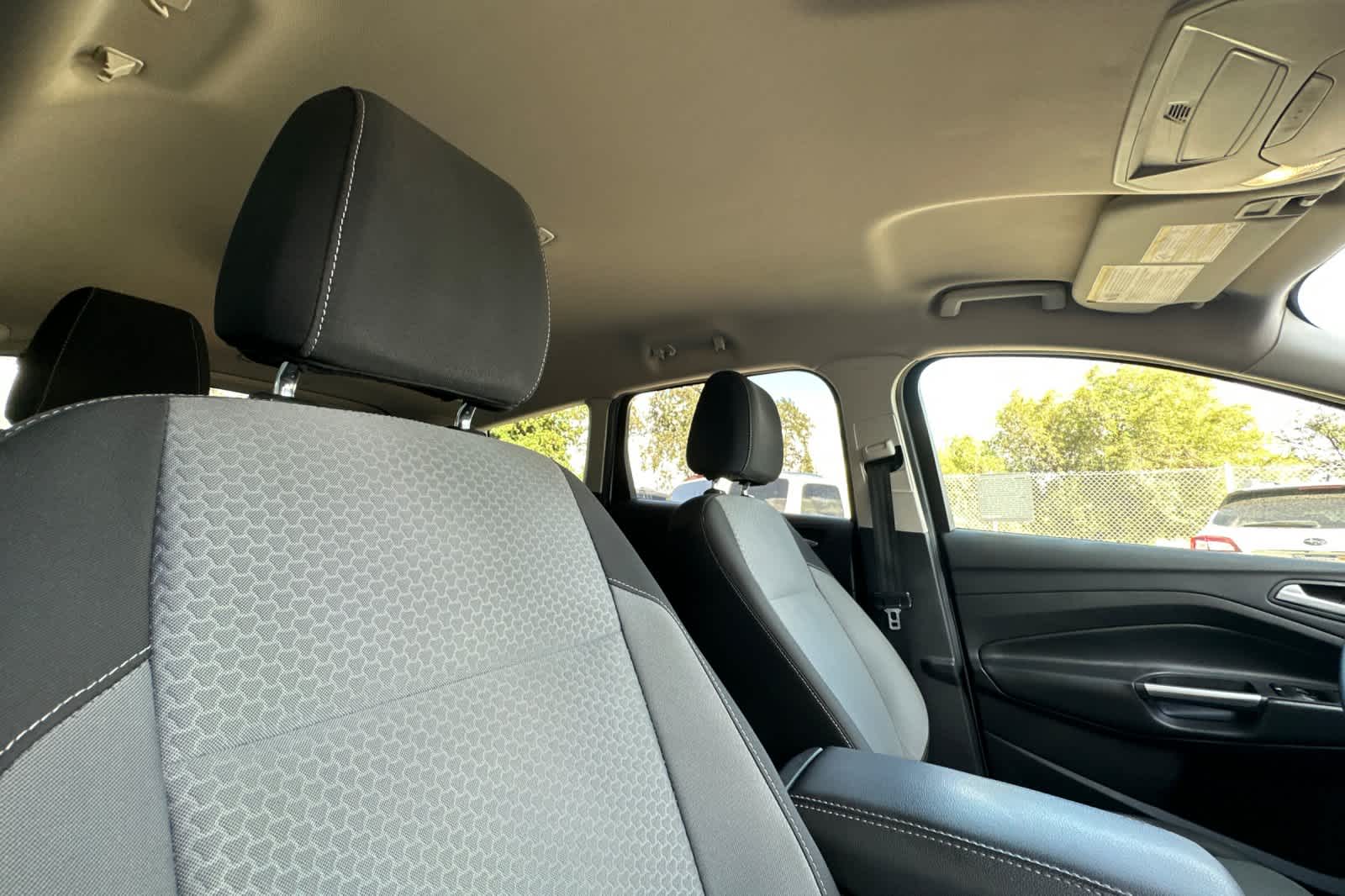 Thumbnail: 2017 Ford Escape - 18
