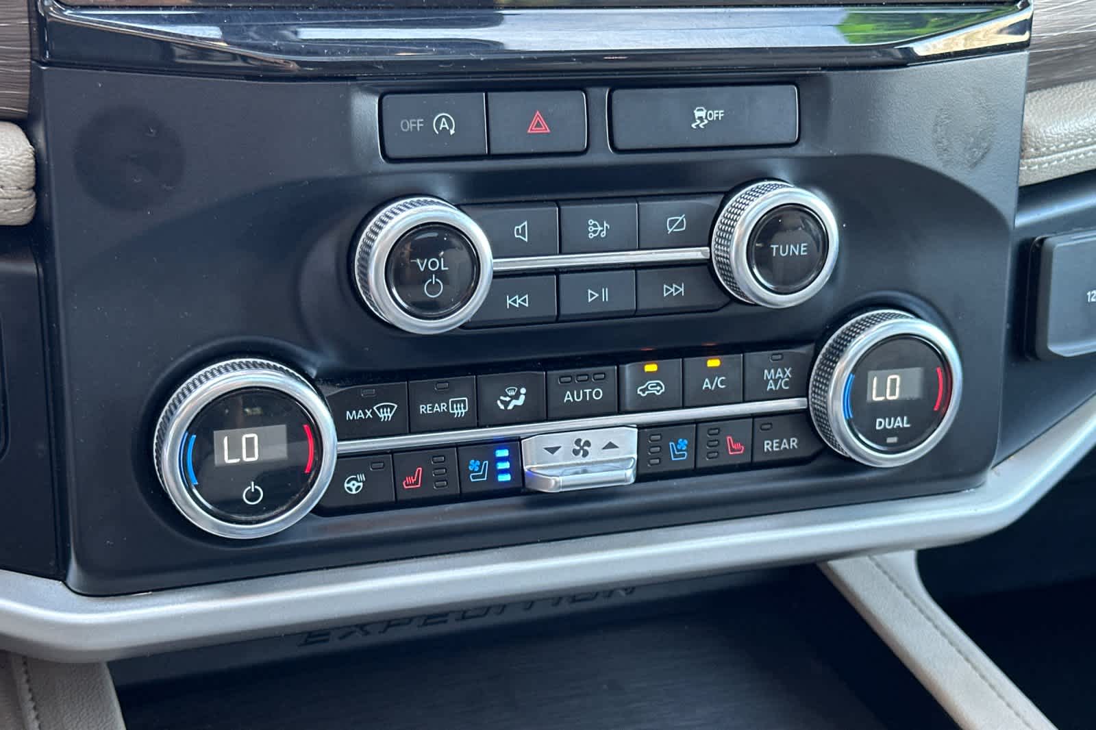 Thumbnail: 2024 Ford Expedition MAX - 23