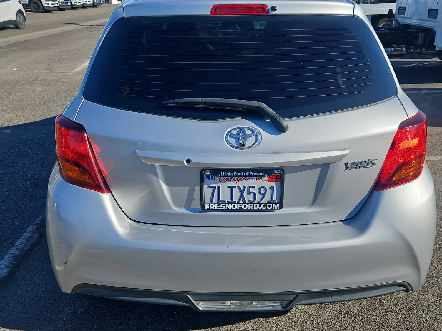 Thumbnail: 2015 Toyota Yaris - 8