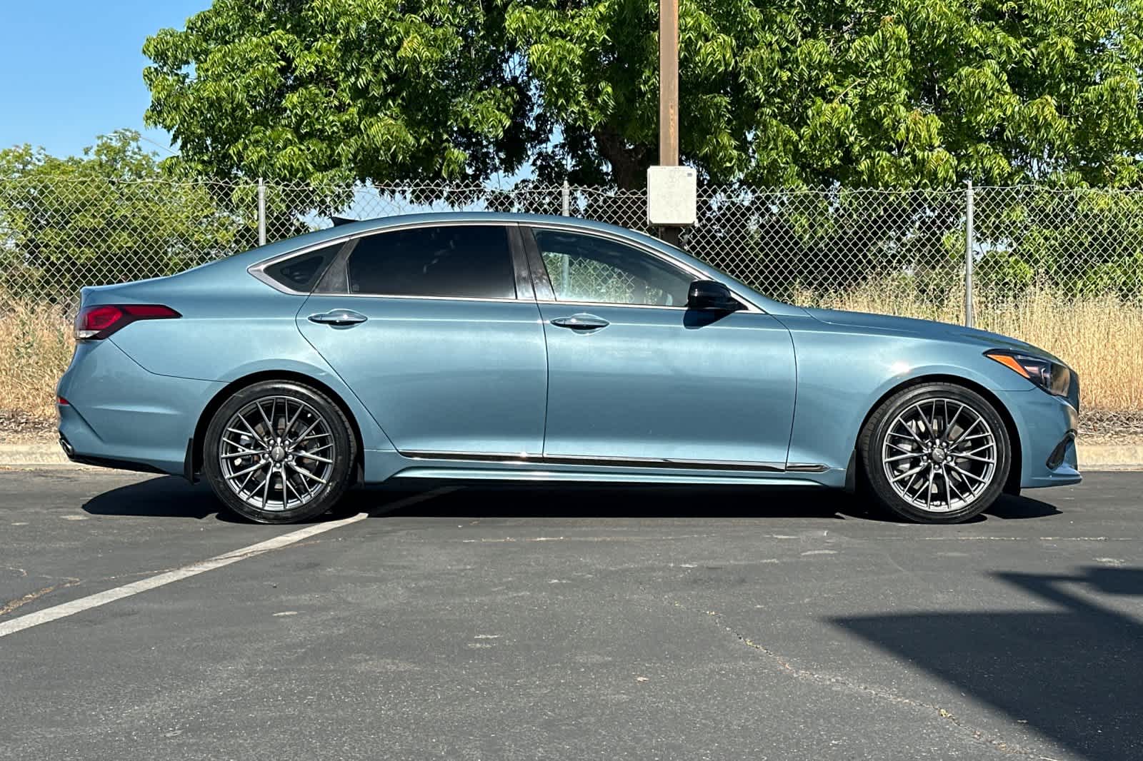 Thumbnail: 2018 Genesis G80 - 8