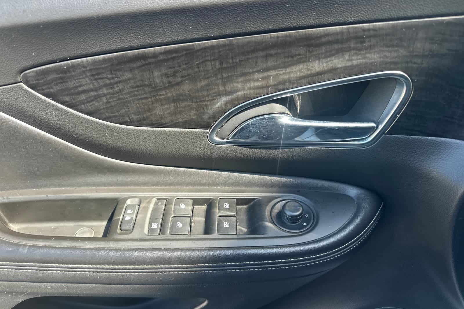 Thumbnail: 2015 Buick Encore - 12
