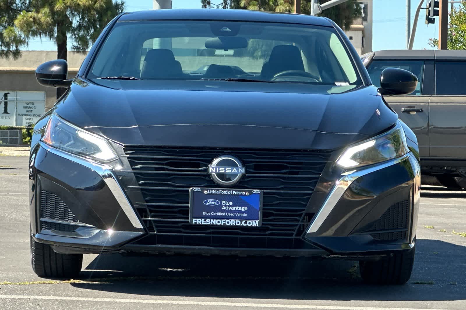 Thumbnail: 2023 Nissan Altima - 10