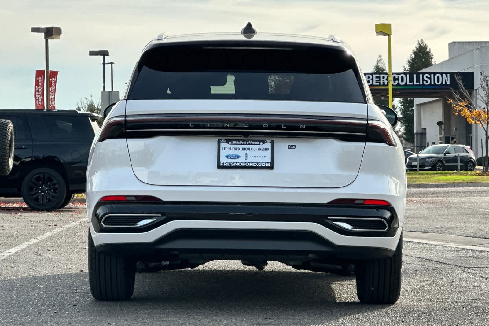 Thumbnail: 2026 Lincoln Nautilus - 7