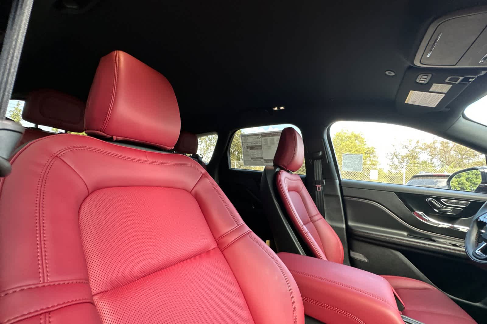 Thumbnail: 2025 Lincoln Corsair - 18