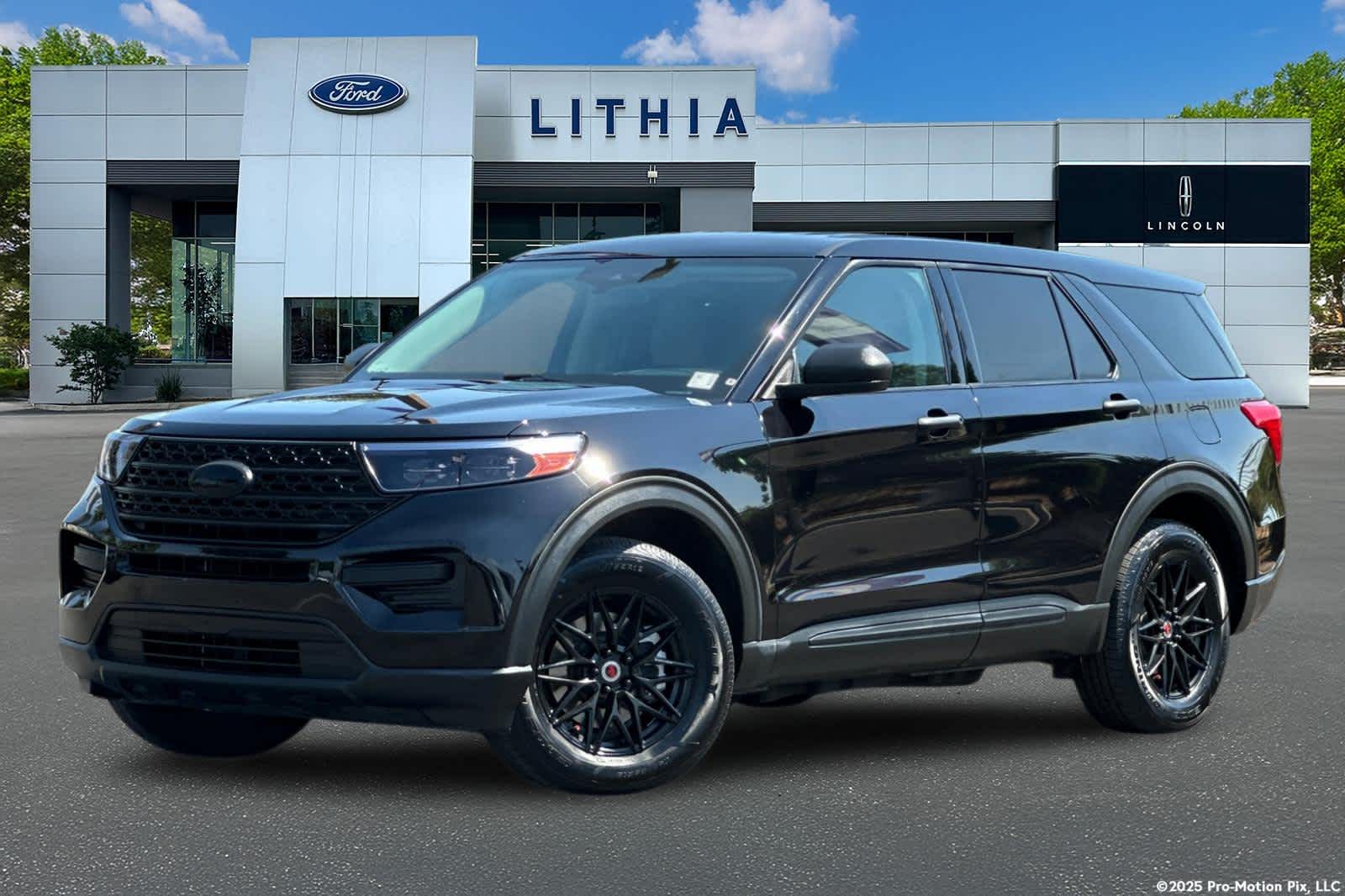 Thumbnail: 2022 Ford Explorer - 1