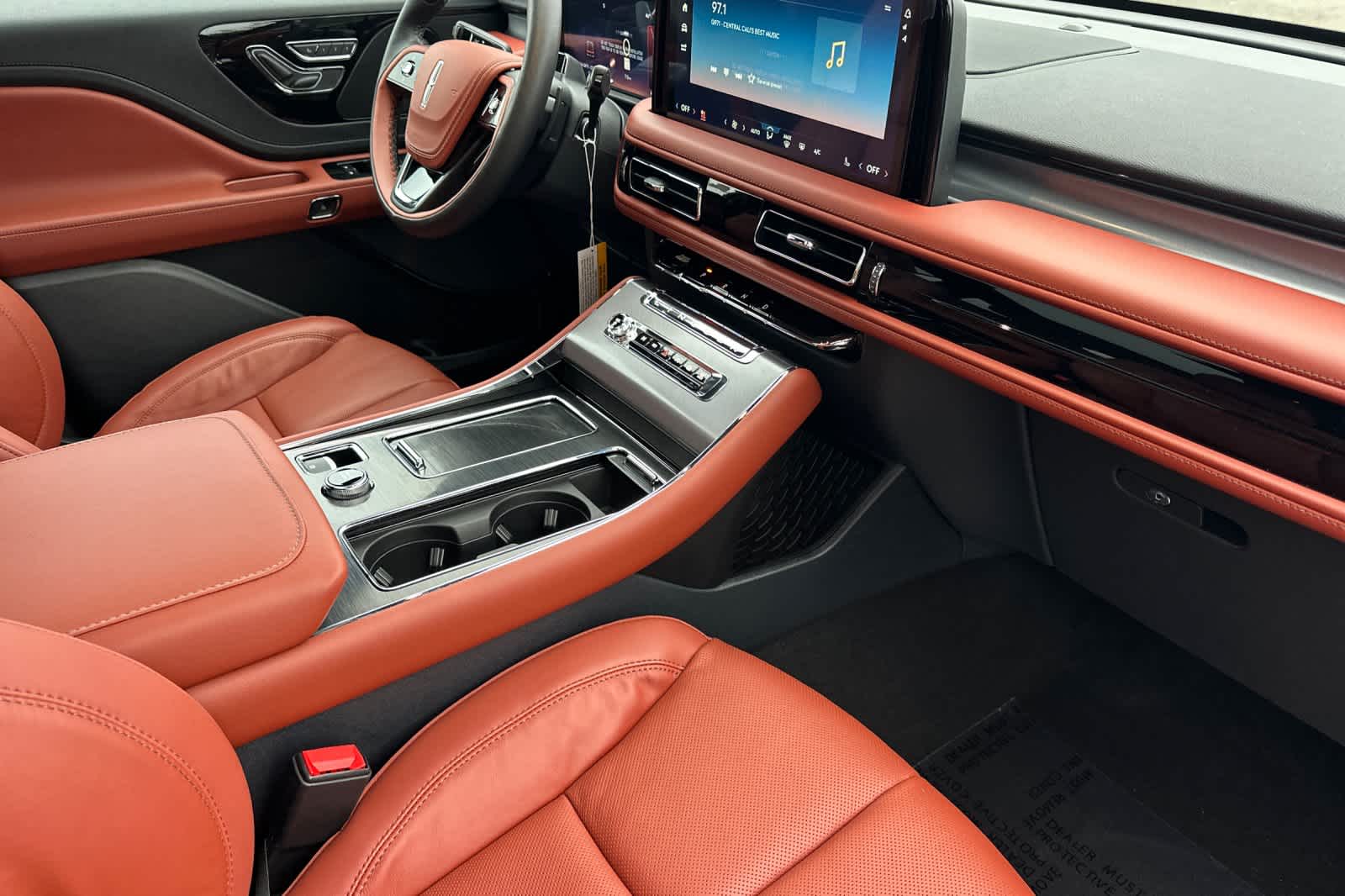 Thumbnail: 2026 Lincoln Aviator - 18