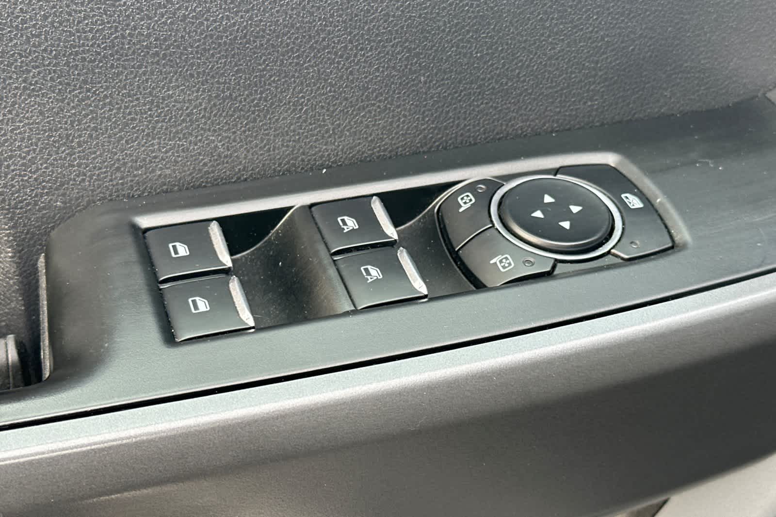 Thumbnail: 2025 Ford F-250 - 13