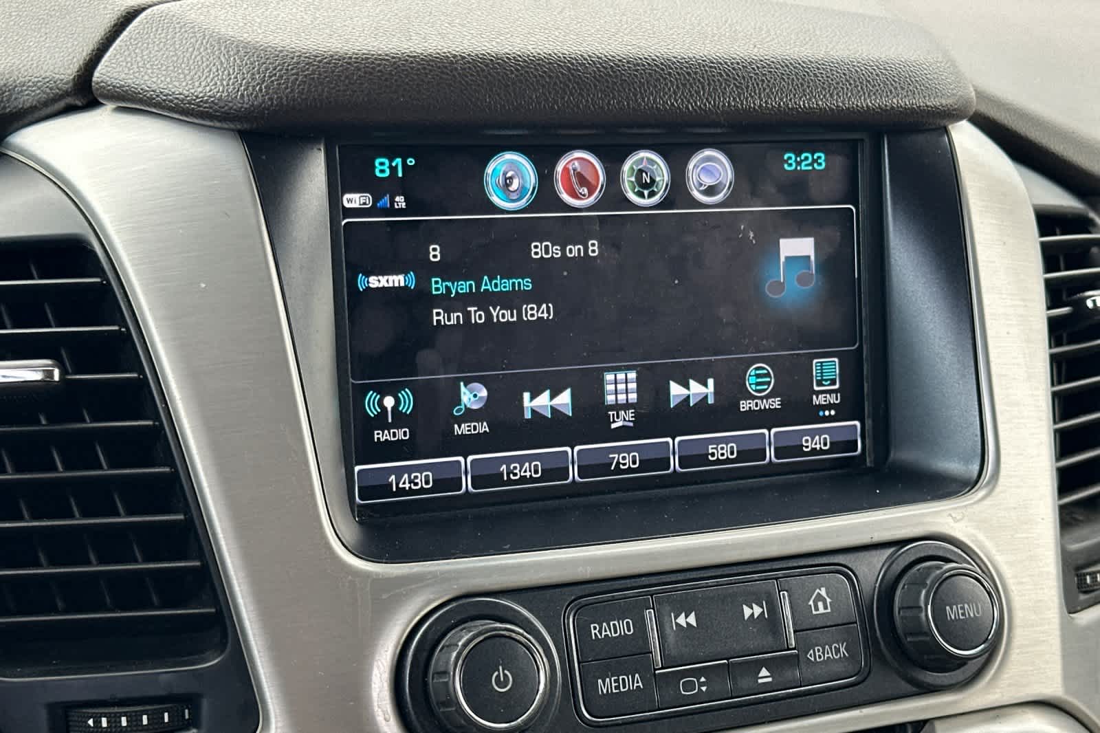 Thumbnail: 2019 GMC Yukon XL - 18