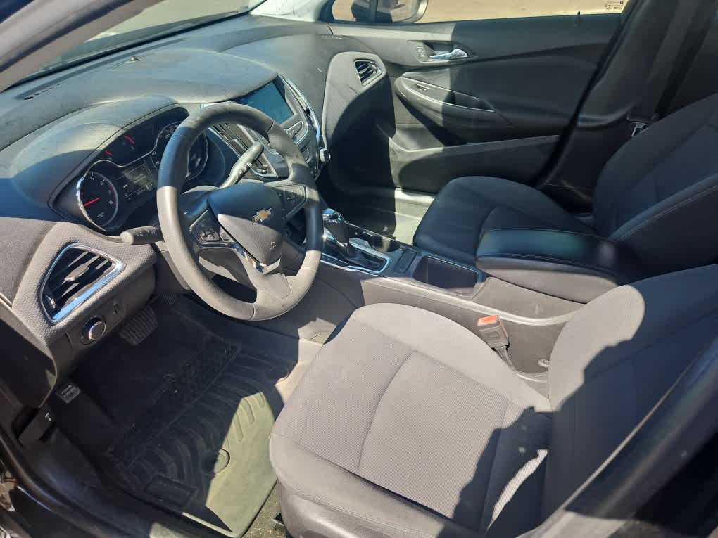 Thumbnail: 2019 Chevrolet Cruze - 14