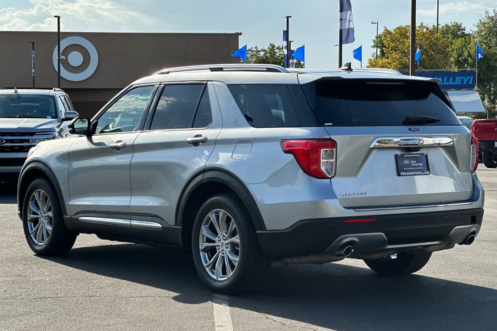 Thumbnail: 2022 Ford Explorer - 7