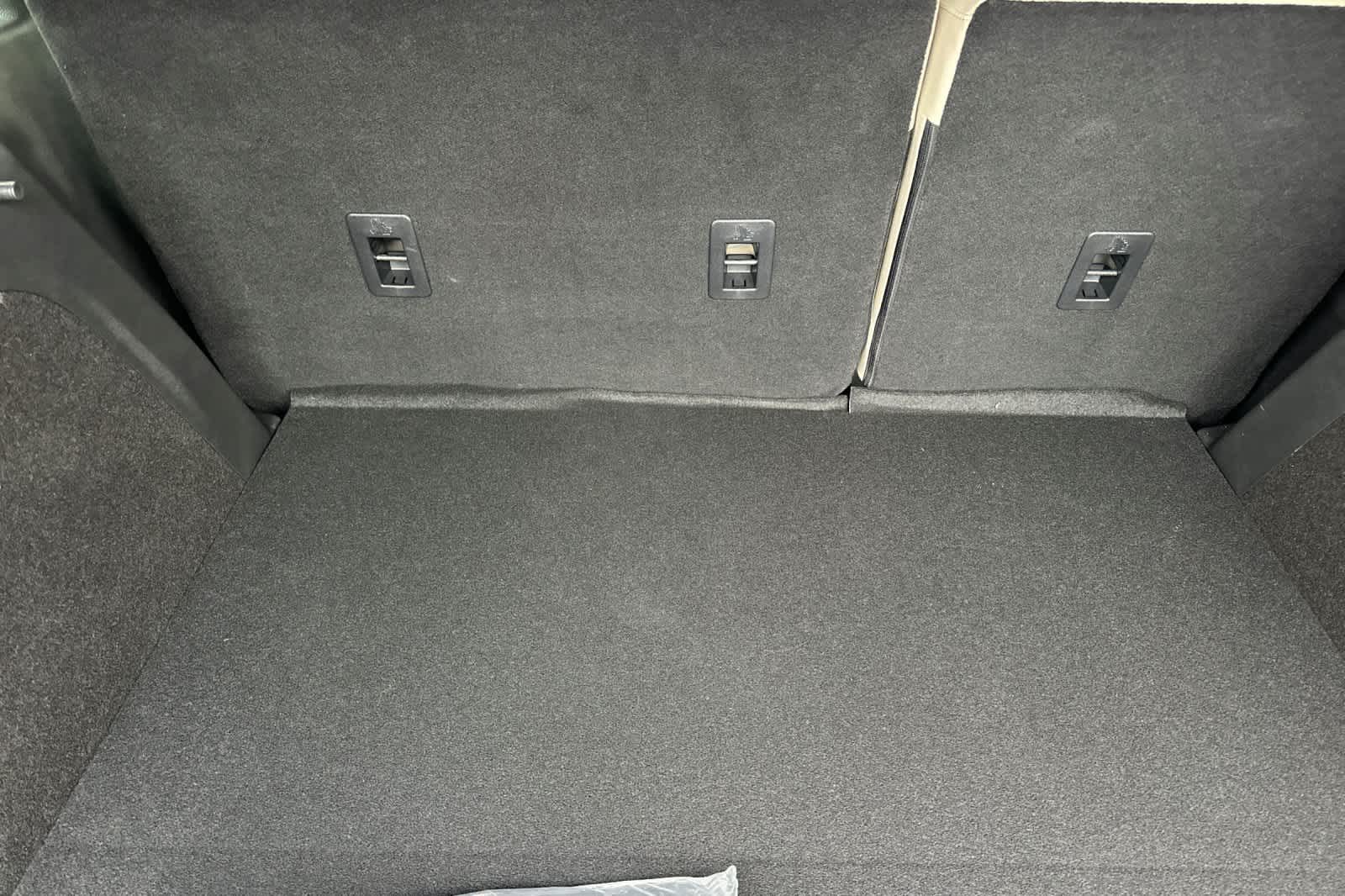 Thumbnail: 2025 Lincoln Corsair - 16