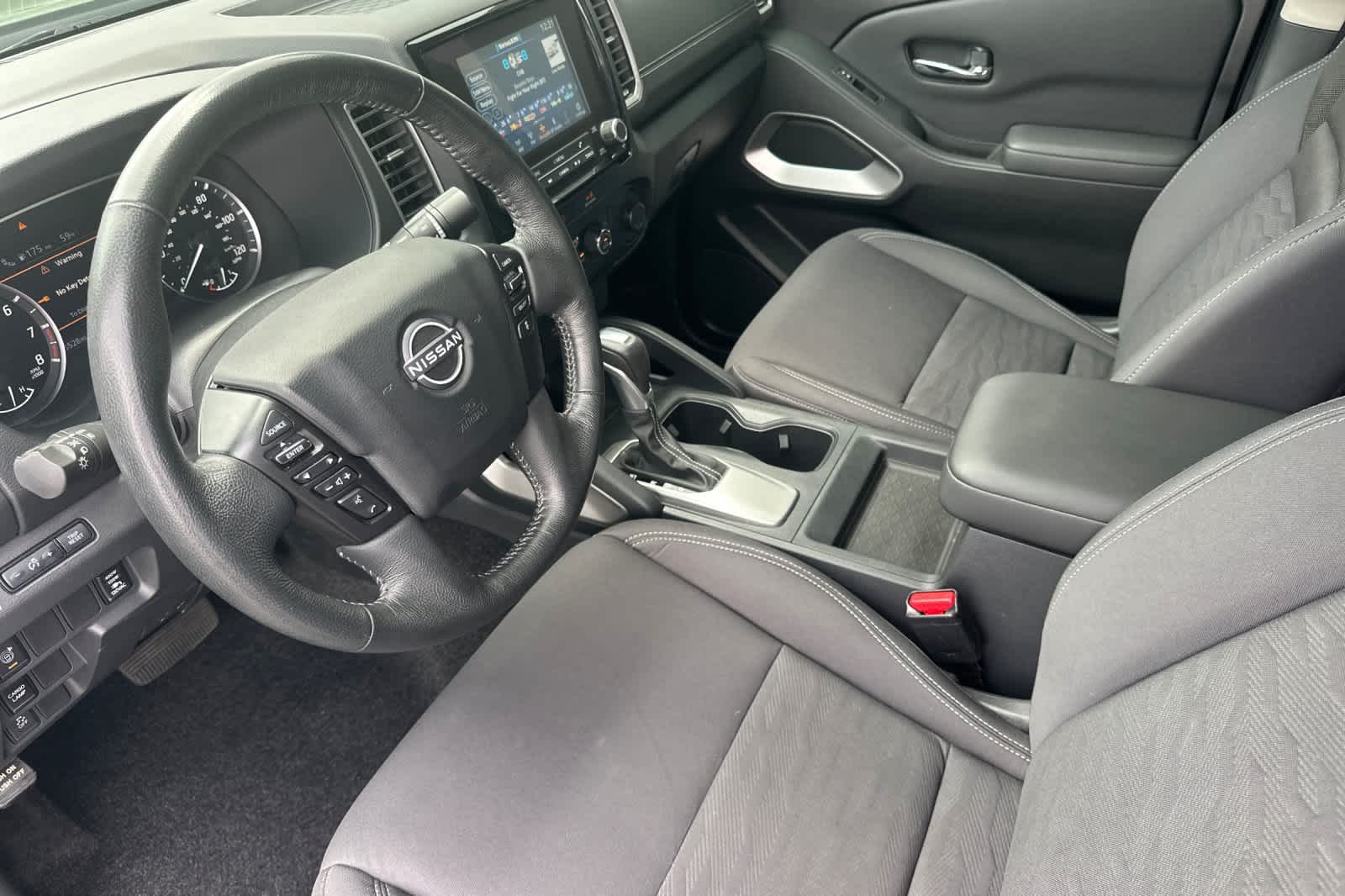 Thumbnail: 2022 Nissan Frontier - 11