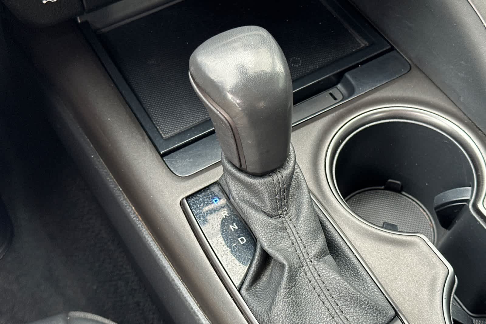 Thumbnail: 2023 Toyota Camry - 21