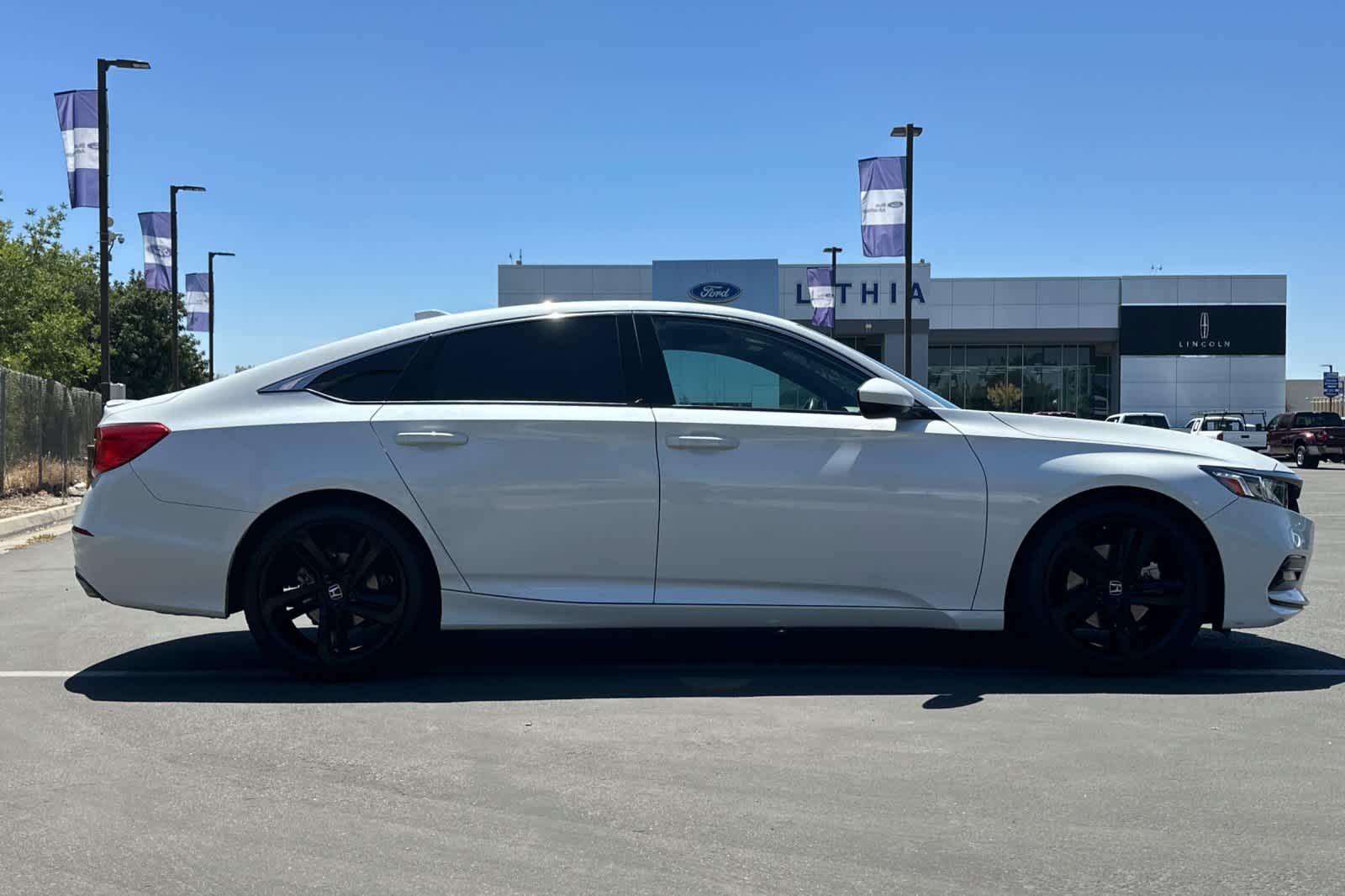 Thumbnail: 2019 Honda Accord - 8