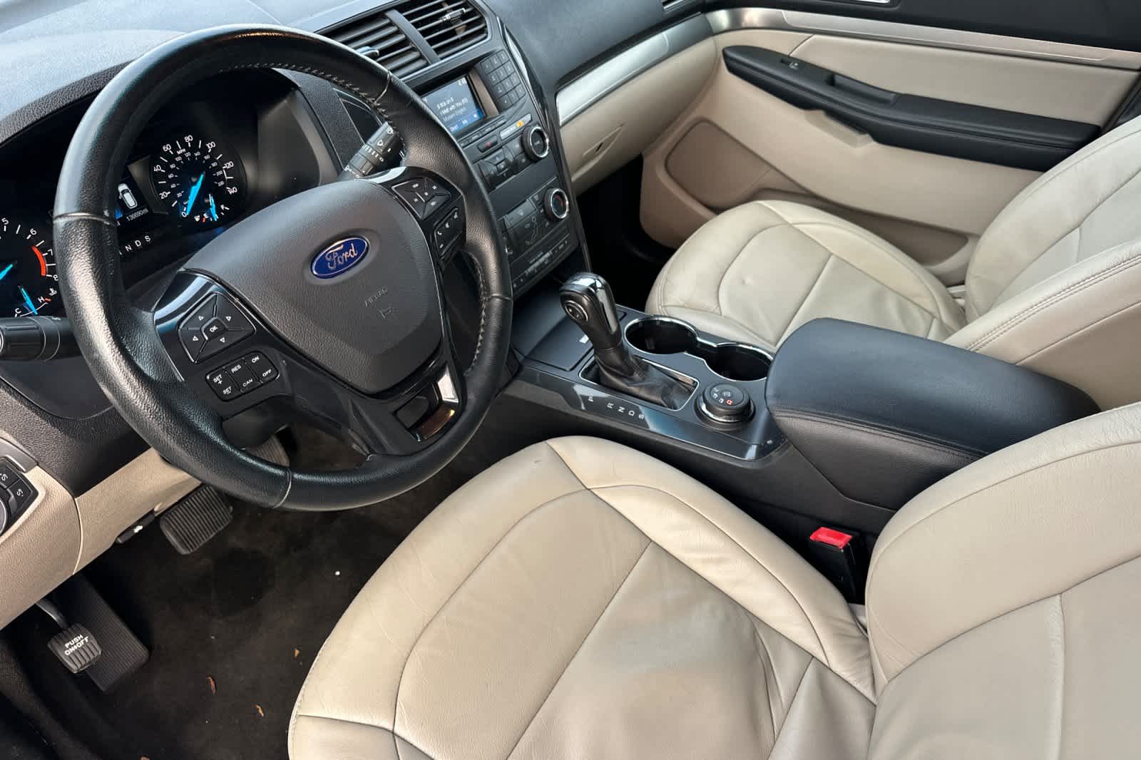 Thumbnail: 2018 Ford Explorer - 11